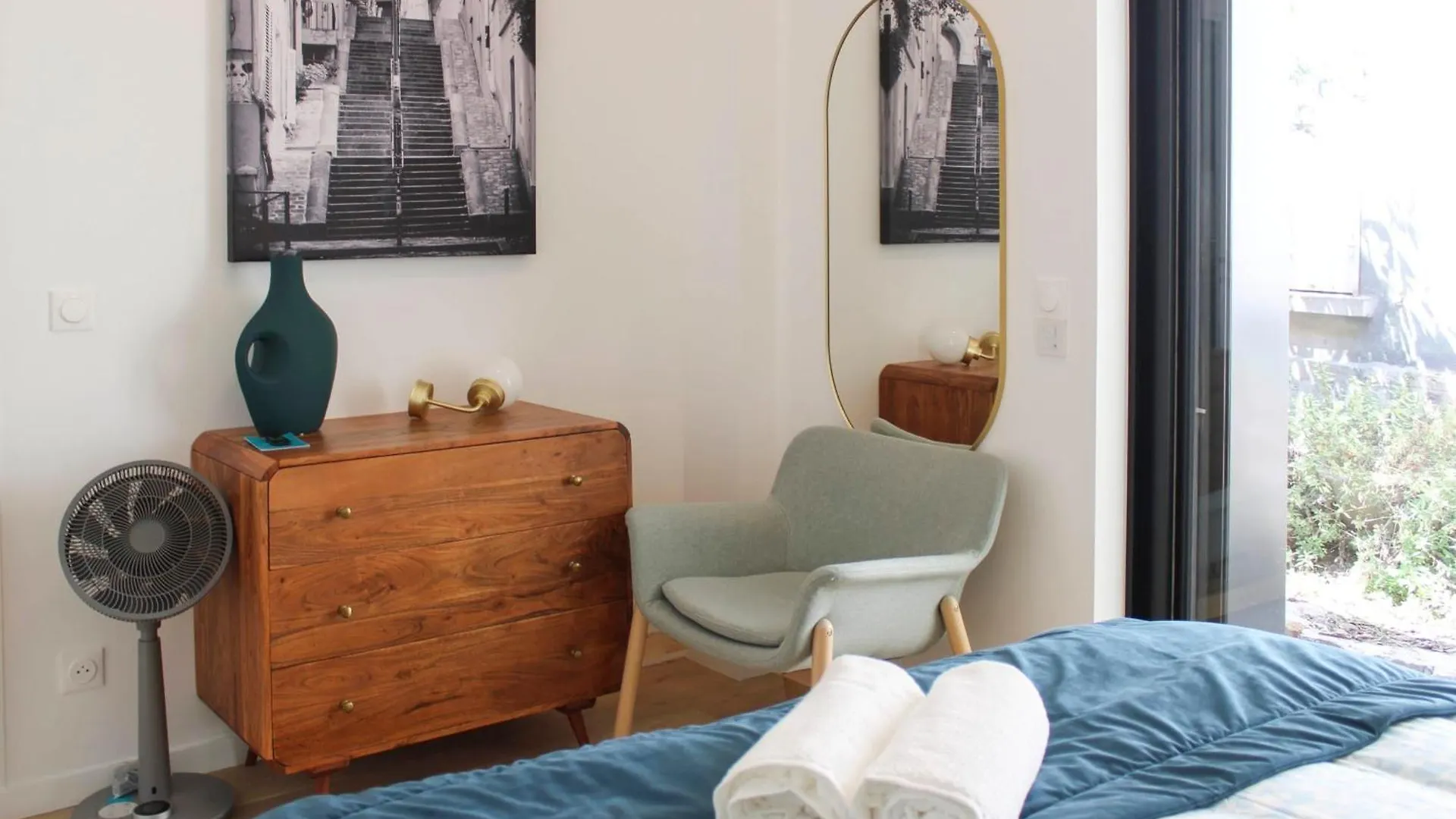 Duplex - Close To Place De La Bastille